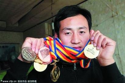 年度话题之退役运动员生存:冠军竟卖艺从妓