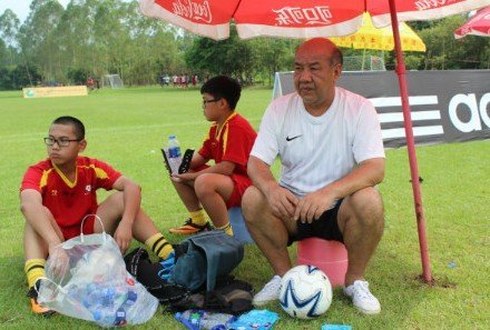 黄赫:校园足球成一生珍藏与足球不尽的缘分_体