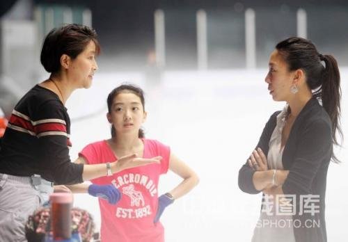 陈露的合作告一段落后