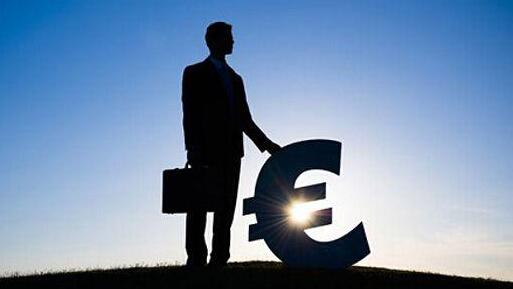 大股东占款严重的个股_上海a股股东内部码不存在_华电b股股东