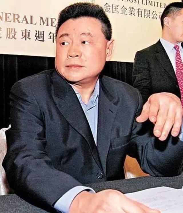 包养9个香港女星 买5亿钻石送女儿这个股神是谁?