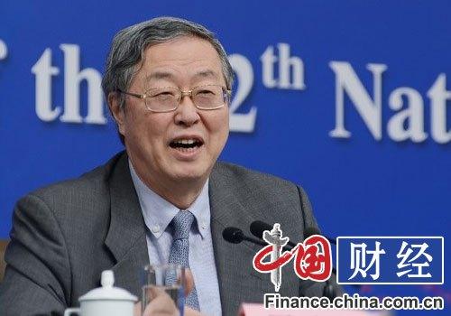 周小川:加大对科技初创型企业直接融资服务力