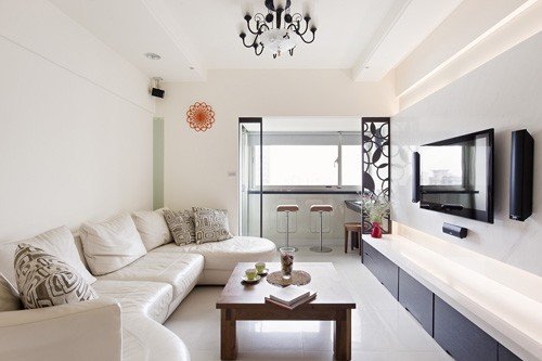 90平米三室两厅装修 纯白居室打造出温馨格调