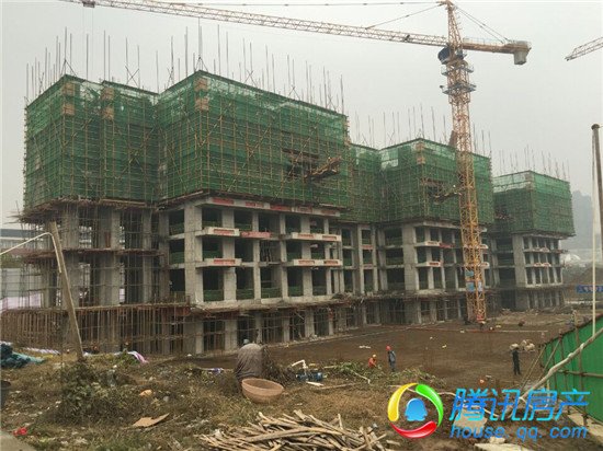 龙汇学源居:多层住宅部分楼栋已进行外立面粉