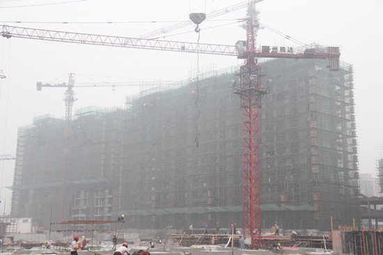 嘉亿东湖花园一期全面封顶 开启靖江三好住宅