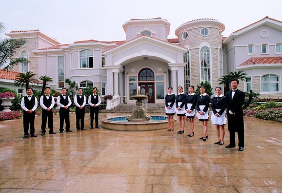 金牌物业管家 迁安碧桂园让业主尊享贵宾体验