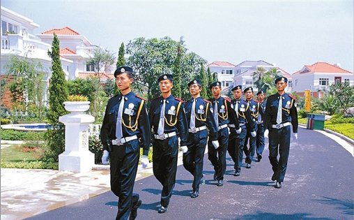 金牌物业管家 迁安碧桂园让业主尊享贵宾体验