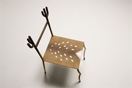 创意仿生家居设计:小鹿斑比椅