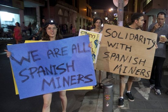 赵丽颖收入比何炅高_南昌房价高 收入低(2)