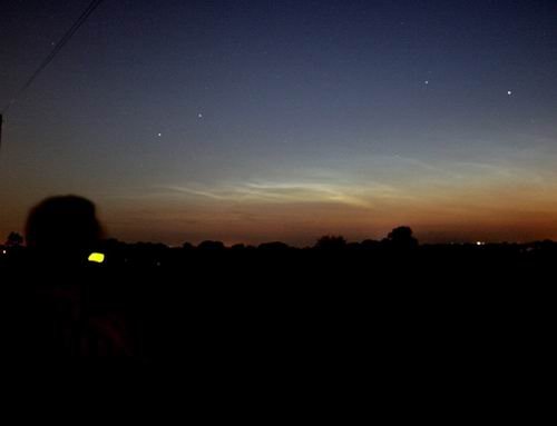 夜光云揭示通古斯大爆炸由彗星撞击地球所致