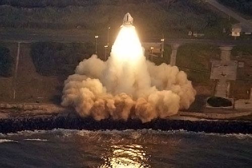 美宇航局成功测试下一代载人飞船逃生系统