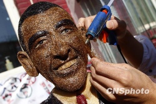 时尚<em>发型设计师</em>制作头发丝版奥巴马_极客先