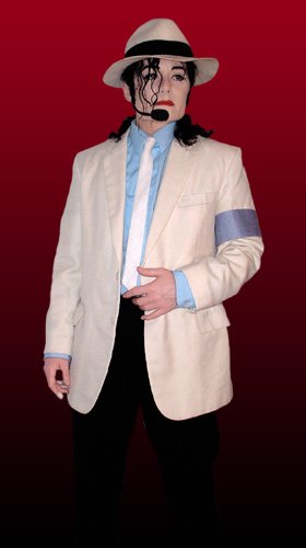 疯狂女歌迷为<em>模仿杰克逊</em> 整容成偶像模样 - 『