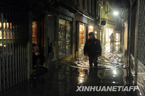 全球变暖威尼斯被淹：洪水袭击“水城”(图)