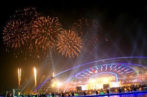 全球最大太阳能办公大楼于山东德州启用