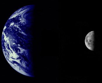 月球距离地球平均为384000公里