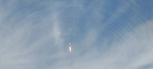 超音速火箭在天空中泛起惊人“涟漪”(图)