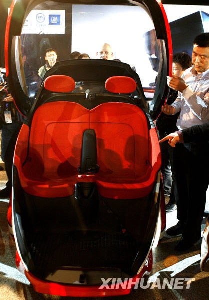 通用公司电动联网概念车上海全球首发(组图)