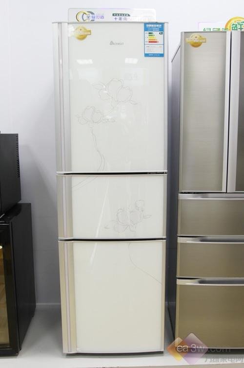 志高印花三门冰箱售3000元