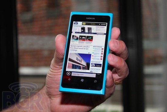 诺基亚明年初发补丁解决Lumia 800电池问题