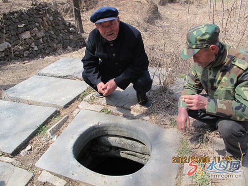 莱州“悬空老井”640岁高龄 井水从未枯竭