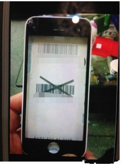 廉价iPhone正面板谍照首曝光 或分两大版本