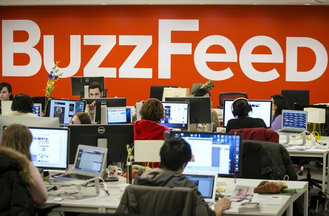 炒热<em>裙子颜色</em>之争 <em>BuzzFeed</em>自称掌握互联网文
