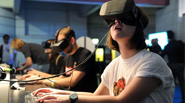 玩VR游戏怕晕眩？哥大教授找到了解决之道