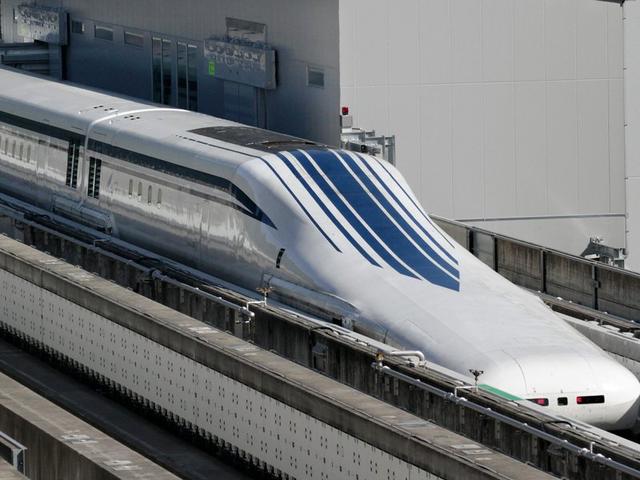 日本磁悬浮列车成世界最快火车：时速590公里
