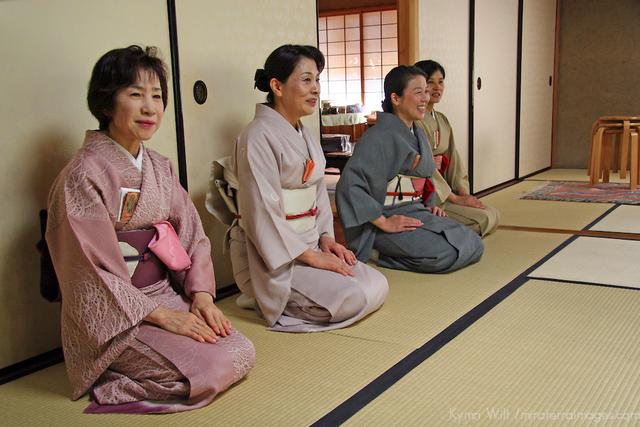 世界长寿排行榜:日本女性平均寿命退居第二 中