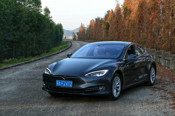 马斯克：特斯拉将于今年7月推出Model 3电动车