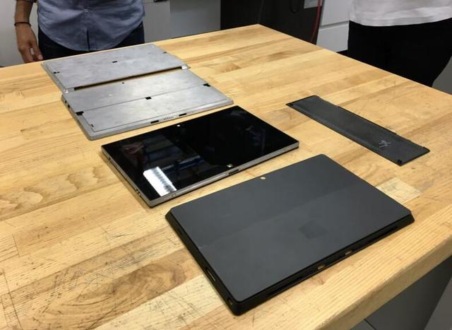 Surface之父：我们的产品很不错 就连苹果都想复制