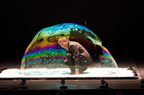 法国实验表明带电泡沫可持续存在几个小时