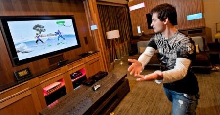 微软称体感游戏设备Kinect发售10天销量超百万