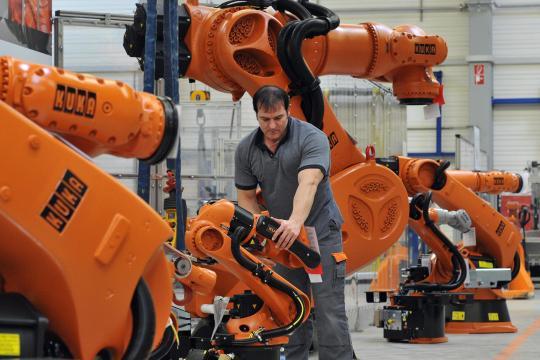 尘埃落定：美的与德国机器人巨头库卡签署投资协议