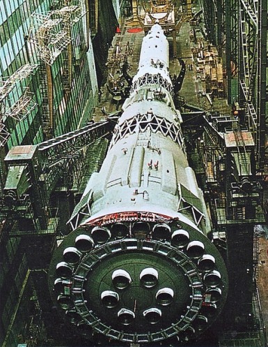 6,苏联研制的n1重型运载火箭用于登月任务在莫斯科时间8月15日上午9