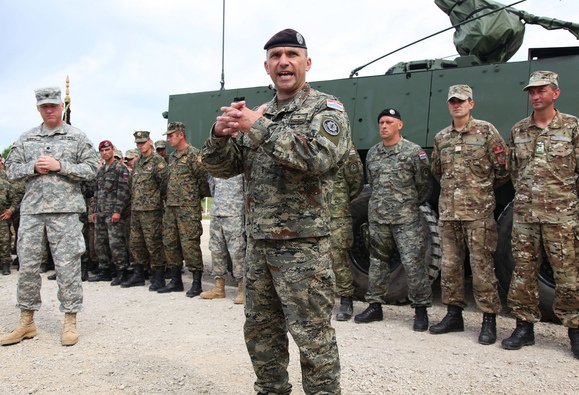 微软给复原转业士兵免费提供IT培训和工作