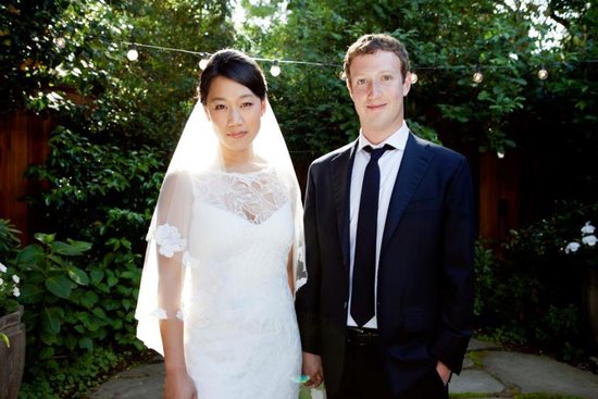 扎克伯格结婚了！Facebook CEO迎娶华裔新娘