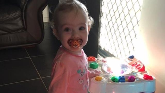 澳大利亚宝妈利用苹果Siri呼叫救护车 成功救活1岁女婴