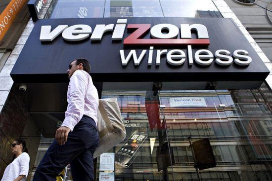 Verizon收购雅虎交易令美国小投行大赚一笔