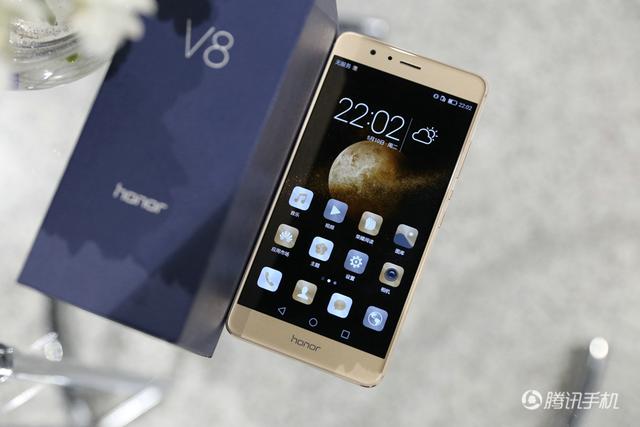 ��ҫV8���⣺��ˮ�߶��г�����ͷ��