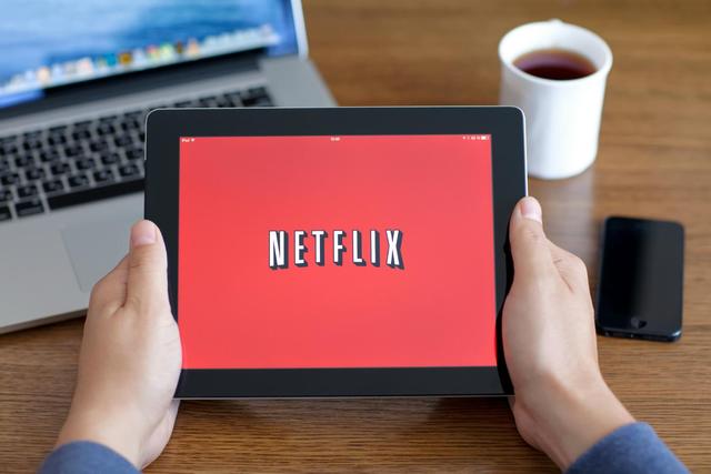 Netflix Q3ͬ75% ҵԤڹɼ۱