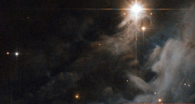 天文学家在银河系星云中发现生命分子