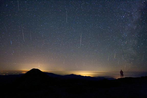 天龙座流星雨8日将光临地球 中国地区可见