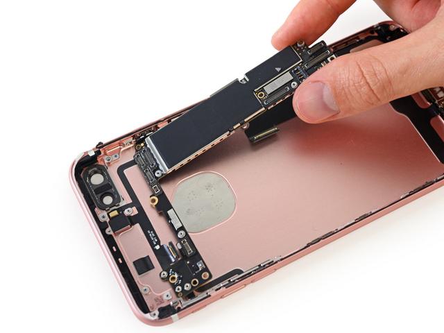 iPhone 8前后面板曝光 全面屏和内嵌指纹统统稳了