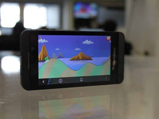黑莓Z10评测：软硬件不错但应用差 难聚人气