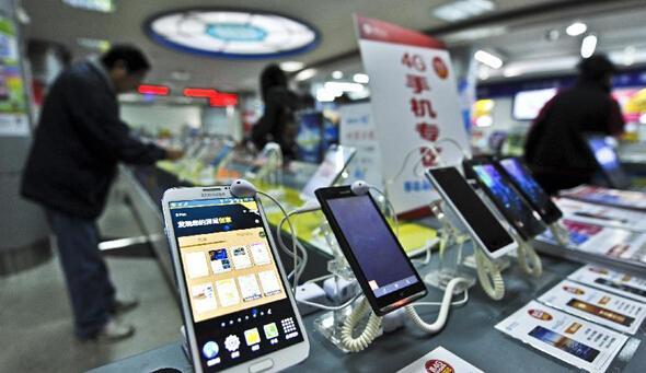 中国手机再迎“苹果周期” 线下市场或决定命运