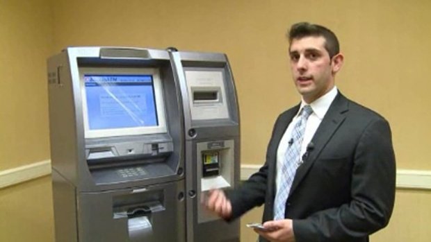 全球首台比特币ATM机首月交易额突破百万加元