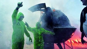 法国小镇建UFO机场 随时迎接外星人到访 (图)