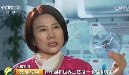 �����飺һ���绰��������Ͷ��5����